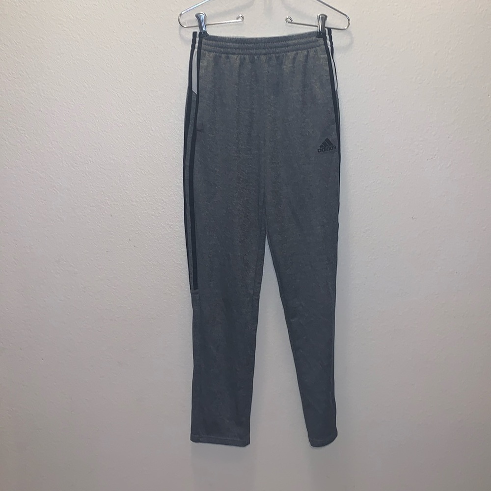 Adidas grey comfy straight leg workout athletic sweatpants